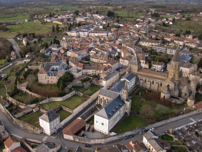 Le Dorat vue aérienne -©Mairie du Dorat Le Dorat vue aérienne