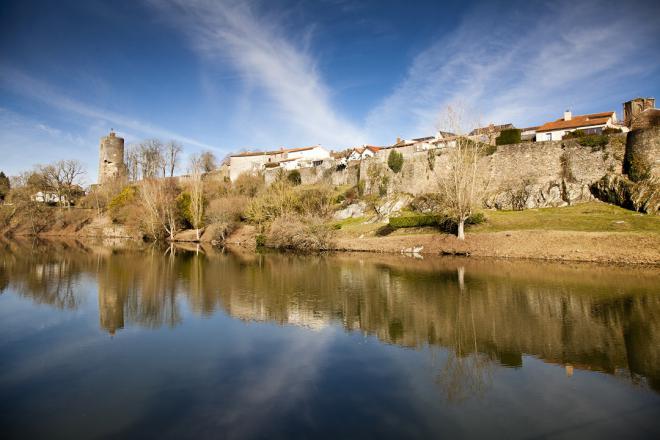 Vouvant_vue d'ensemble © J.-P. Berlose