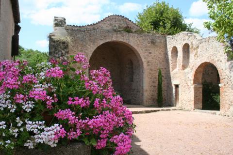 AURA_42_LE_CROZET_La_vieille_eglise