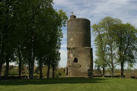 Vouvant_Tour Mélusine <sup>©</sup> Commune de Vouvant